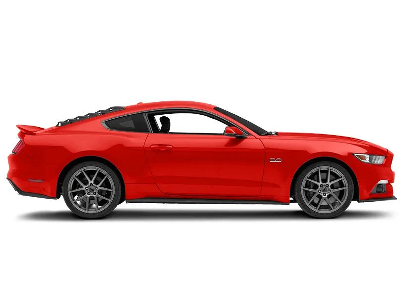 MP CONCEPTS rear window louver in matte black adds a sleek, sporty look to the red Mustang, enhancing aerodynamics and style.