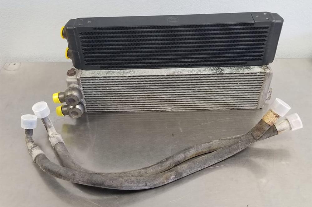 CSF Universal Dual-Pass Oil Cooler w/ Direct Fitment for Porsche 911 center front oil cooler (RS Style) - M22 x 1.5 connec...