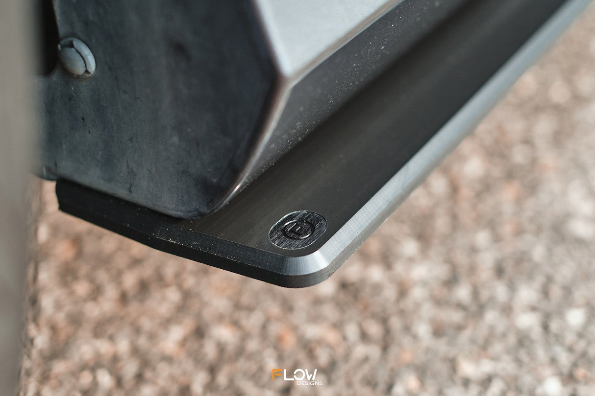 Falcon FGX Side Skirt Splitters (GLOSS: Pair) - ModsDirect