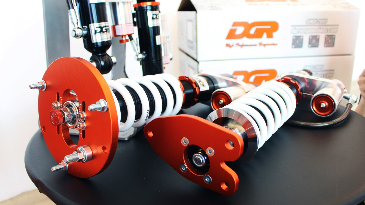 DGR DCS-2 Nissan Skyline R31 DGR 2-Way Professional Racing Coilovers ...